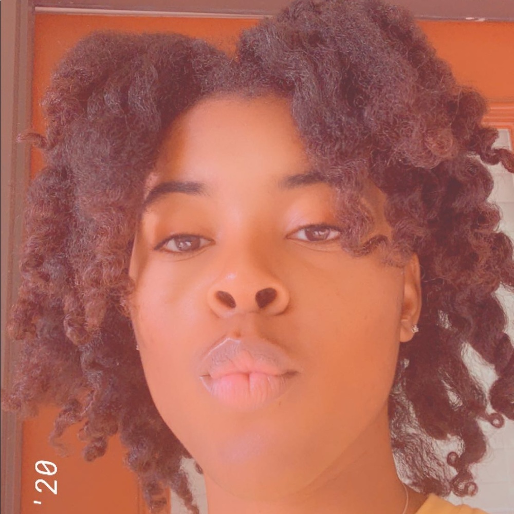 Meet your Posher, Tiff